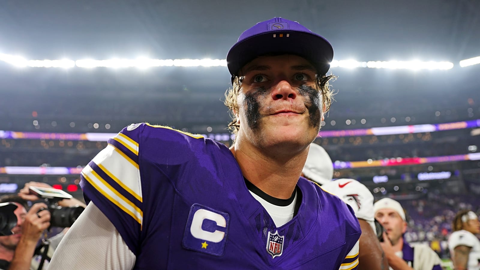 Vikings' J.J. McCarthy returns to practice; Carson Wentz dealing with shoulder injury