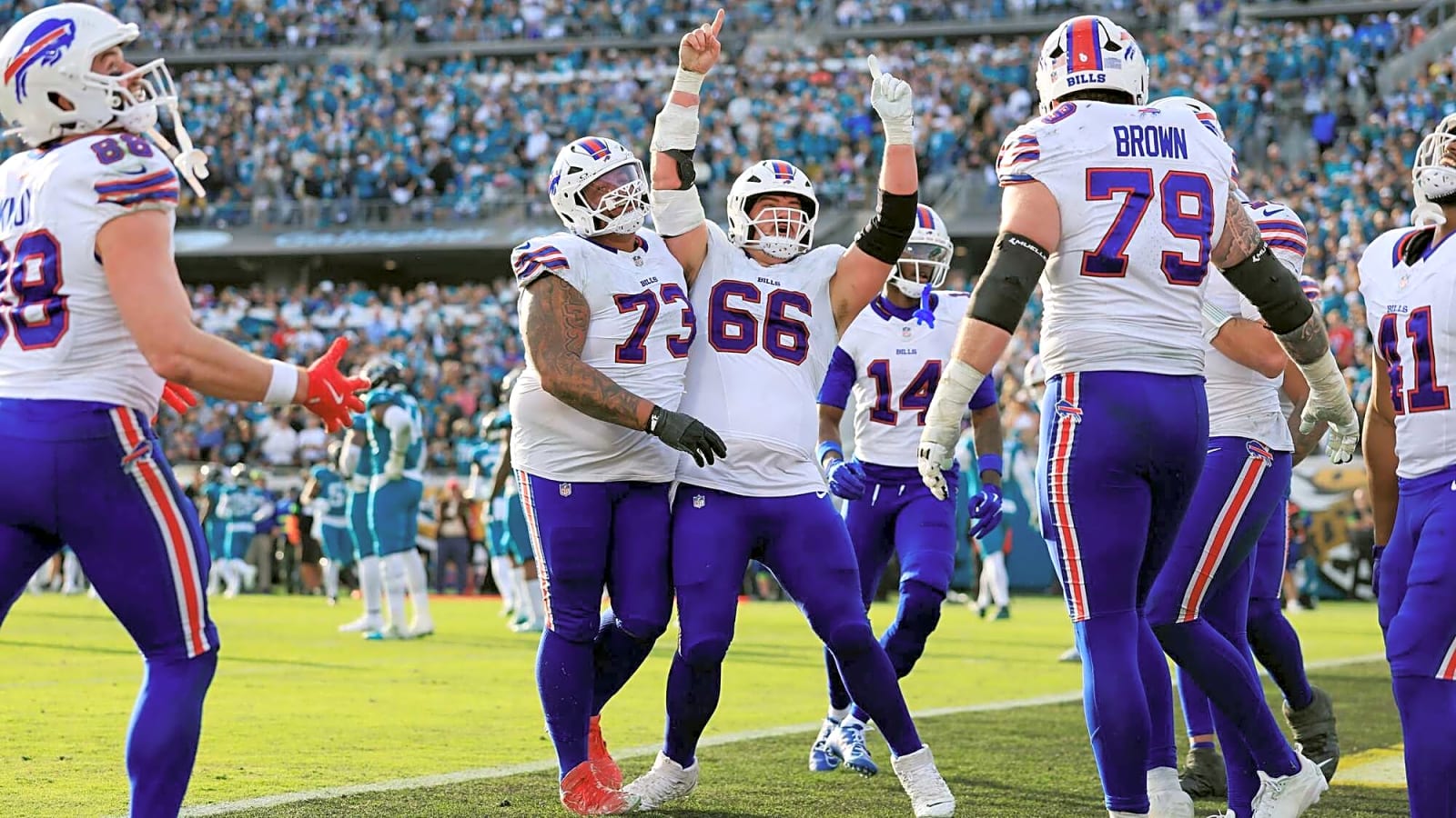 Bills To Re-Sign C Connor McGovern