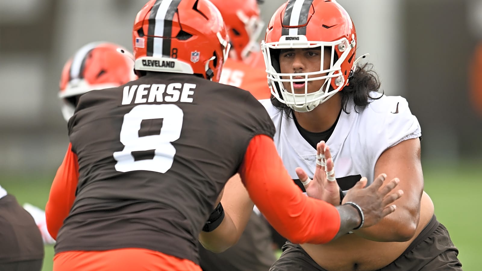 AFC Notes: Spencer Fano, Roquan Smith, Browns, Ravens, Steelers