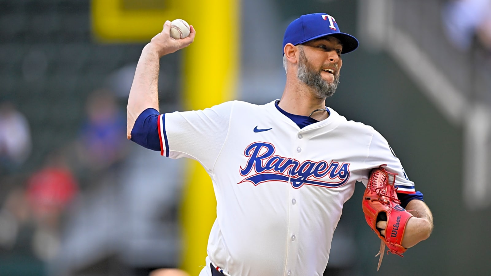 Rangers To Re-Sign Chris Martin