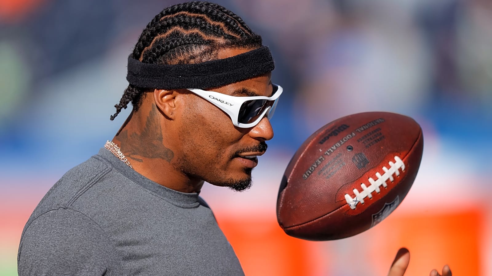 Chargers Discussing Extensions With Derwin James, Tuli Tuipulotu