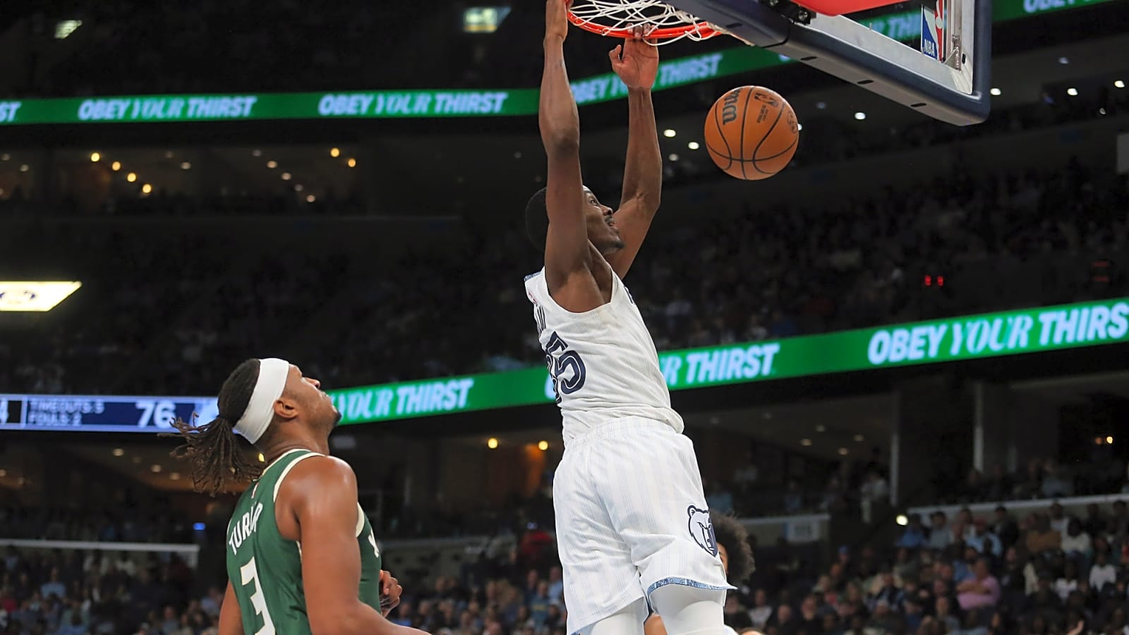 Grizzlies Re-Sign Christian Koloko