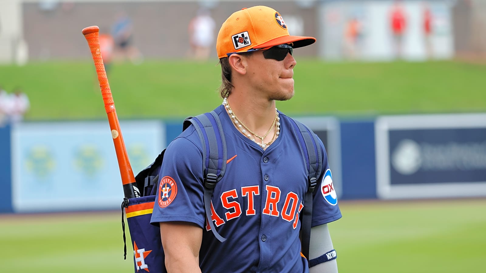 Astros recall OF Kenedy Corona for MLB debut