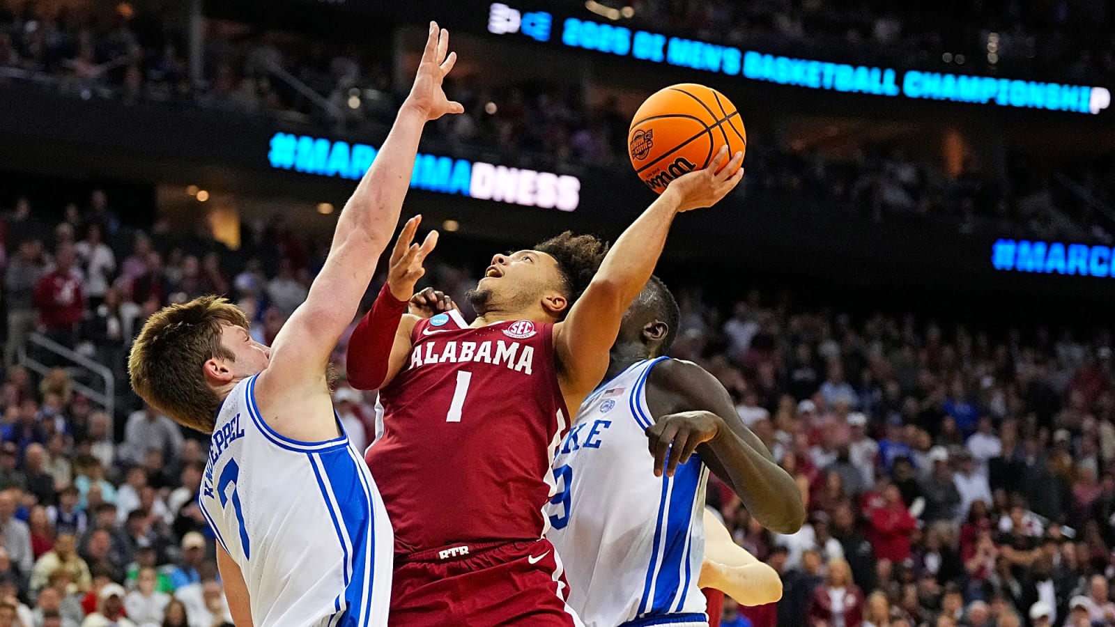 Milwaukee Bucks sign Mark Sears to contract after 2025 NBA Draft