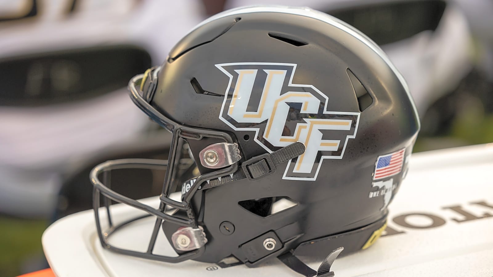 UCF Beats Out SEC Competition for DL Jayden Curtis