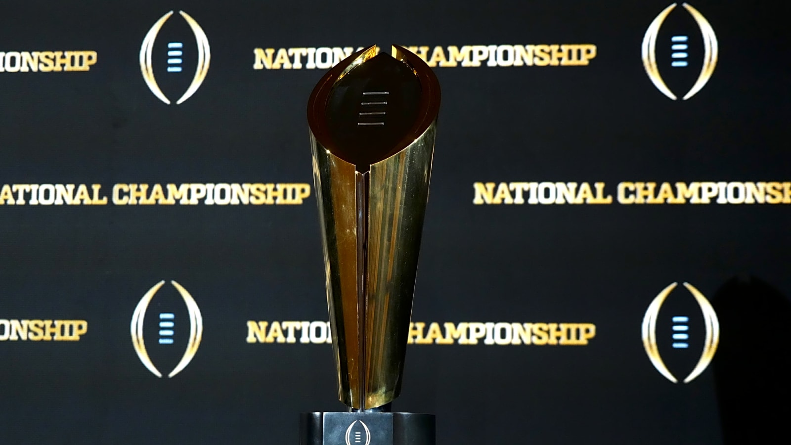 College Football Playoff Schedule Release Faces Strong Backlash