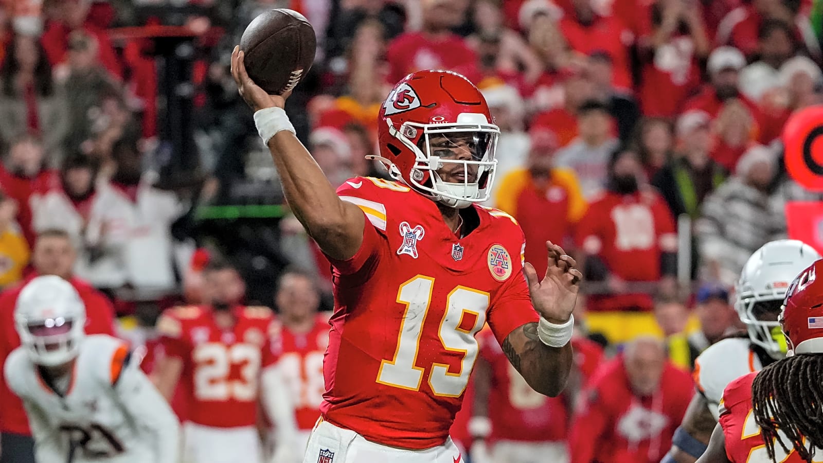 Chiefs QB Chris Oladokun accidentally completed sick trick play