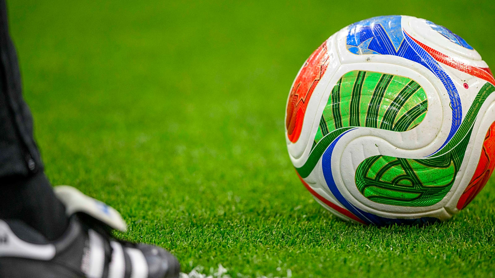 Manchester United make decision on Jim Thwaites future