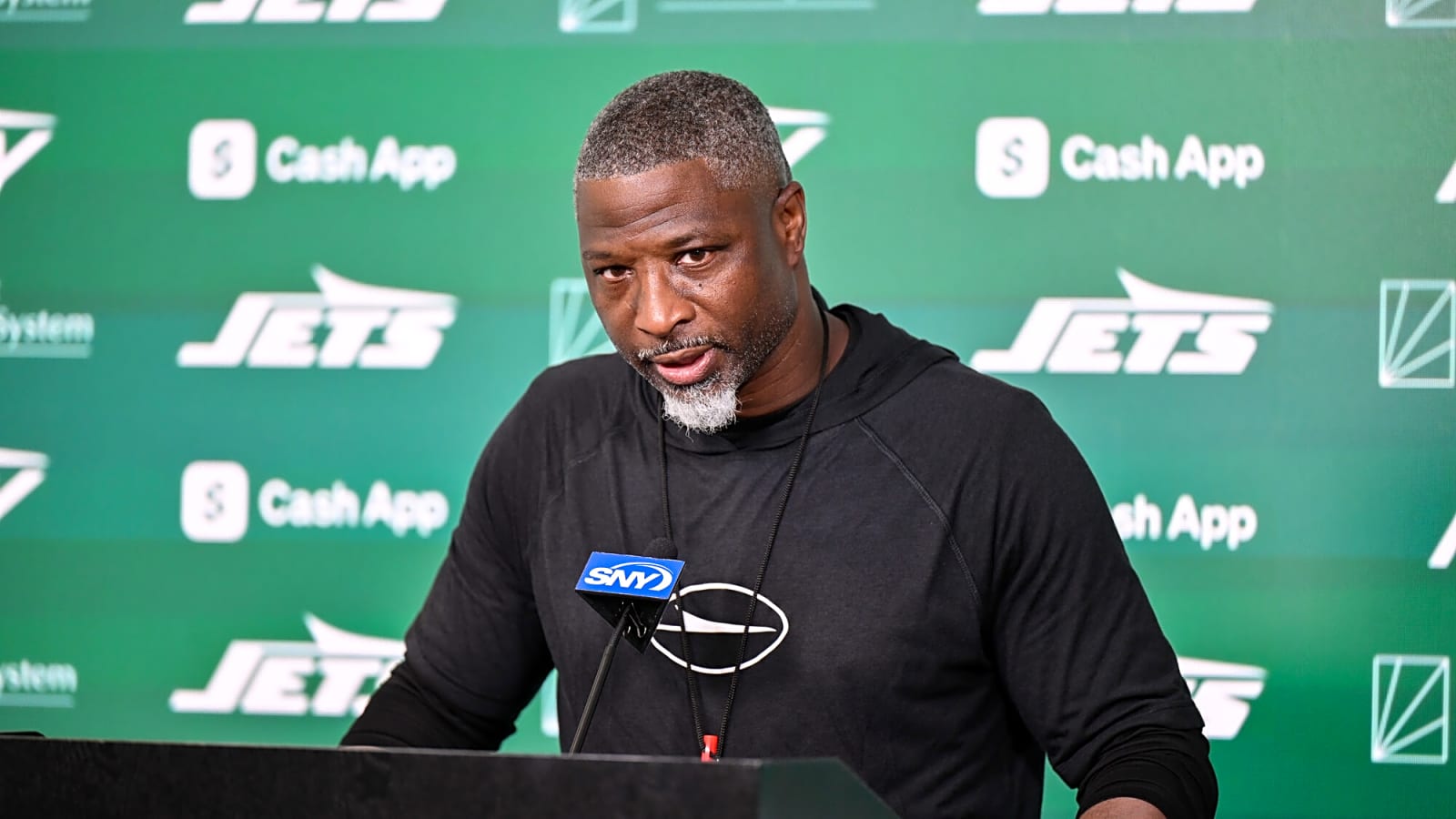 Aaron Glenn Praises Several Jets on day 1 of Mandatory Camp