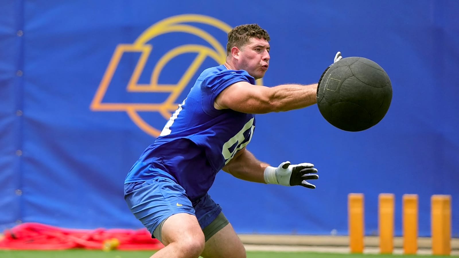 Rams Signed 15 Players To Futures Contracts