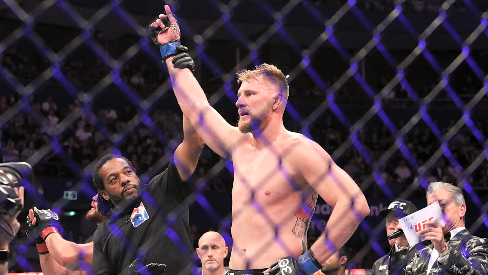 Alexander Volkov reportedly signs up for another title eliminator due to Tom Aspinall delays