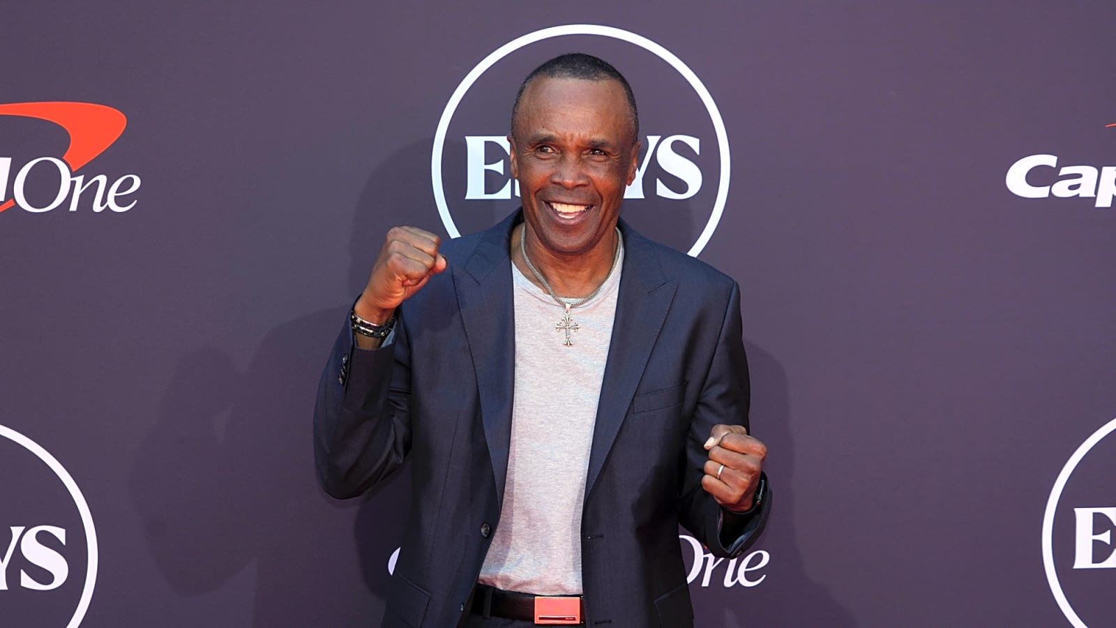 The G.O.A.T. on the ‘Gram: Sugar Ray Leonard on Muhammad Ali and the Modern Crossover
