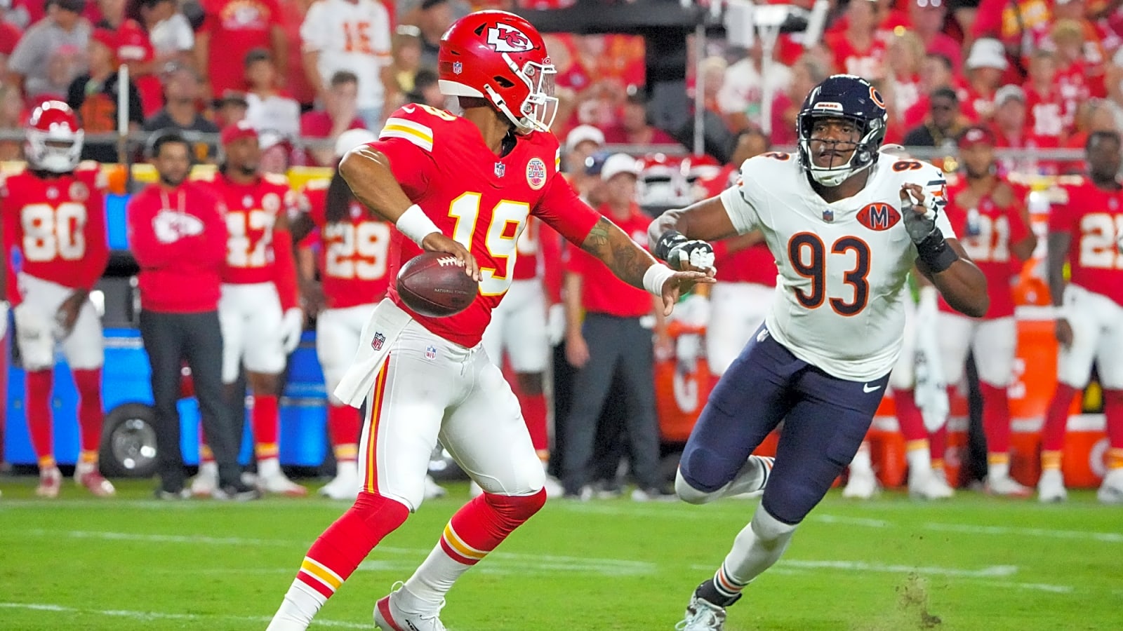 Bears Waive Eight Players, Release Three