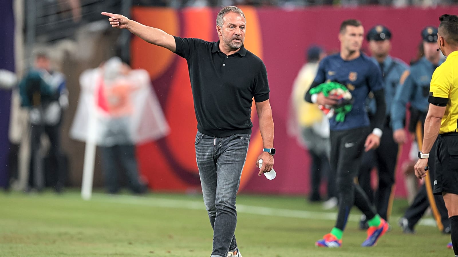 Why Is Lamine Yamal Not Playing Tonight for Barcelona vs Valencia?