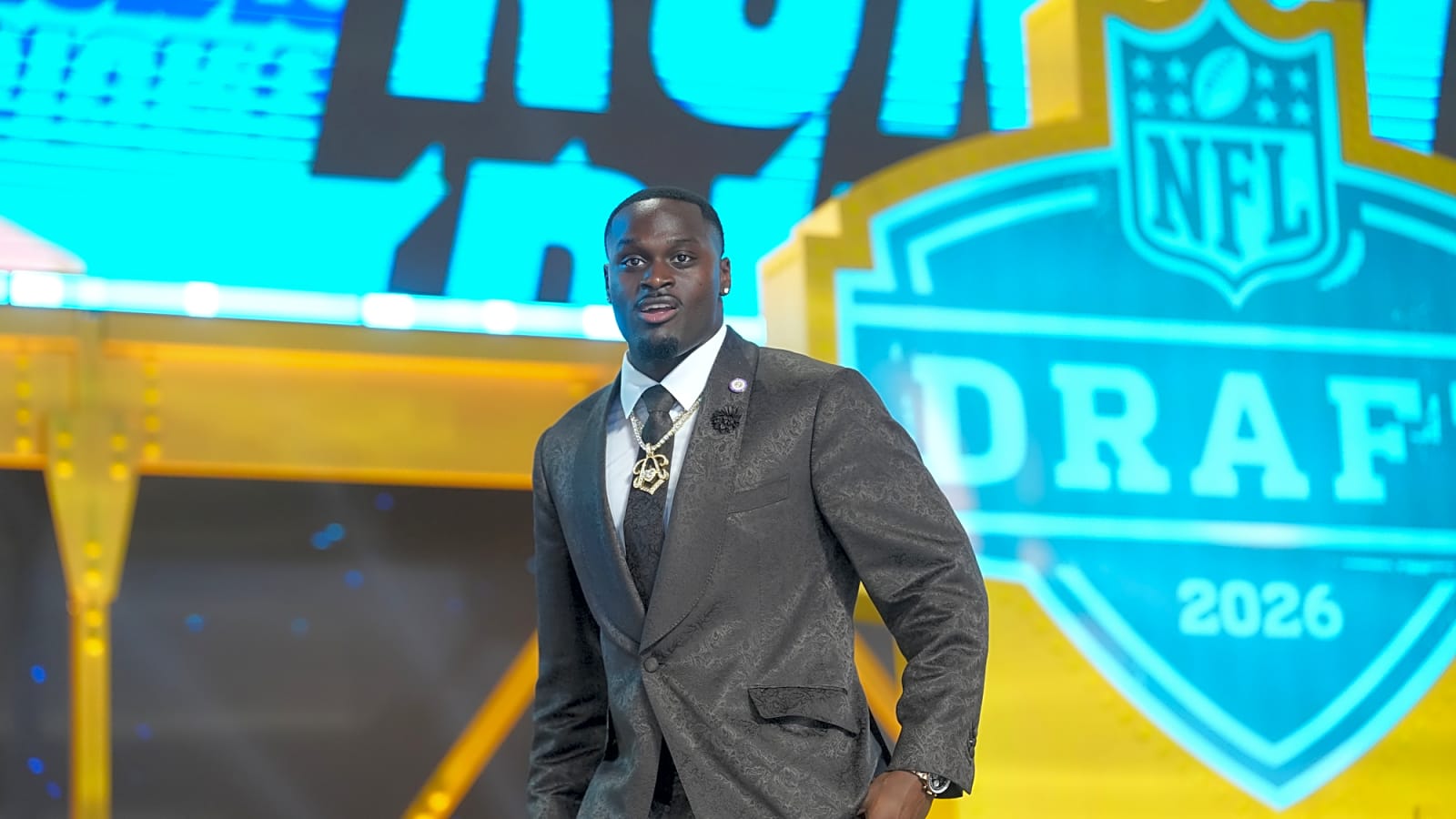 Arizona Cardinals select Jeremiyah Love in first round of 2026 NFL Draft