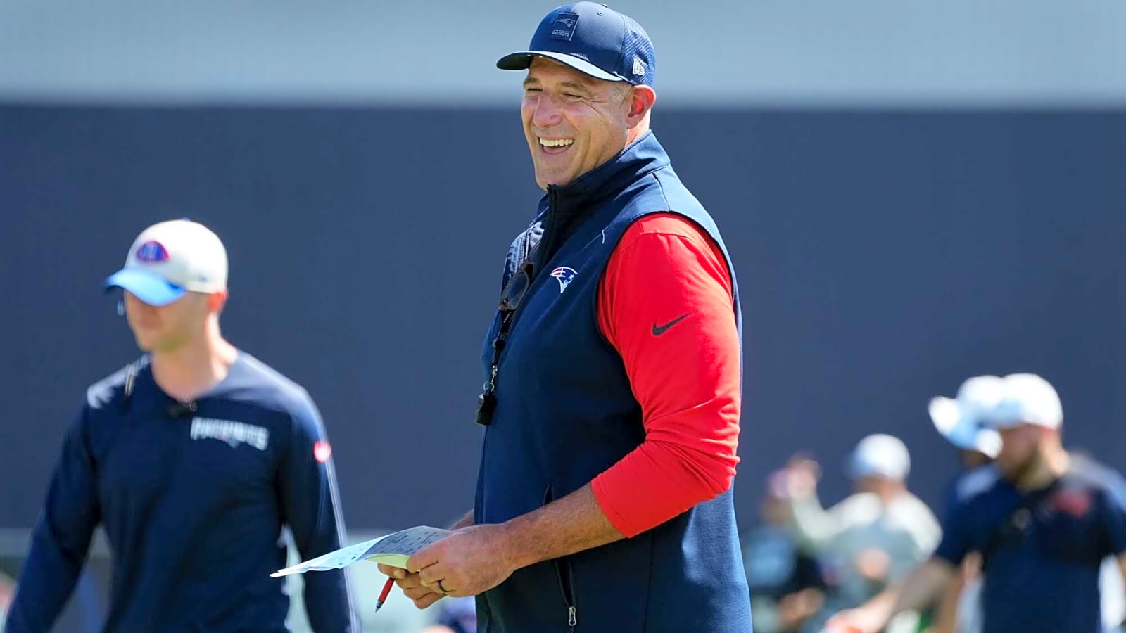 High Praise From Vrabel For Patriots DE White