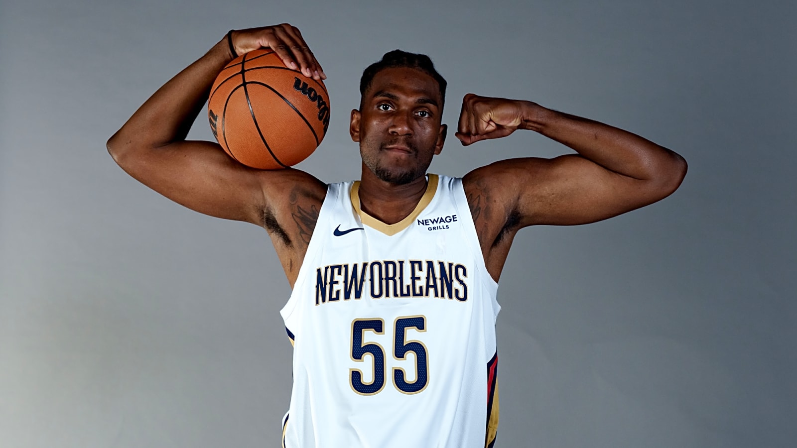 Pelicans center out at least two weeks