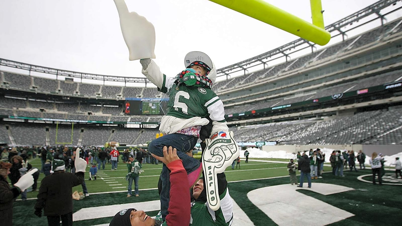 Jets vs Giants: Who Really Has the Bigger Fanbase?