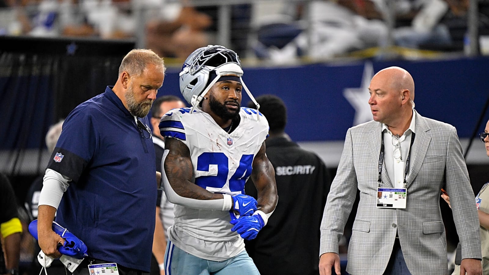 Cowboys’ RB rotation shuffling after veteran Sanders lands on IR