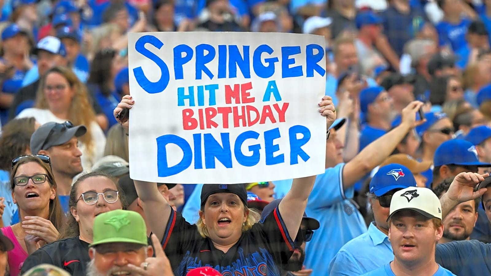Blue Jays: Breaking down the 2015 vs. 2025 regular season team stats