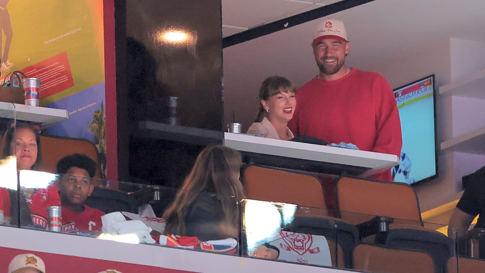 Taylor Swift, Travis Kelce show the world they&#39;re in their Stanley Cup Finals Era