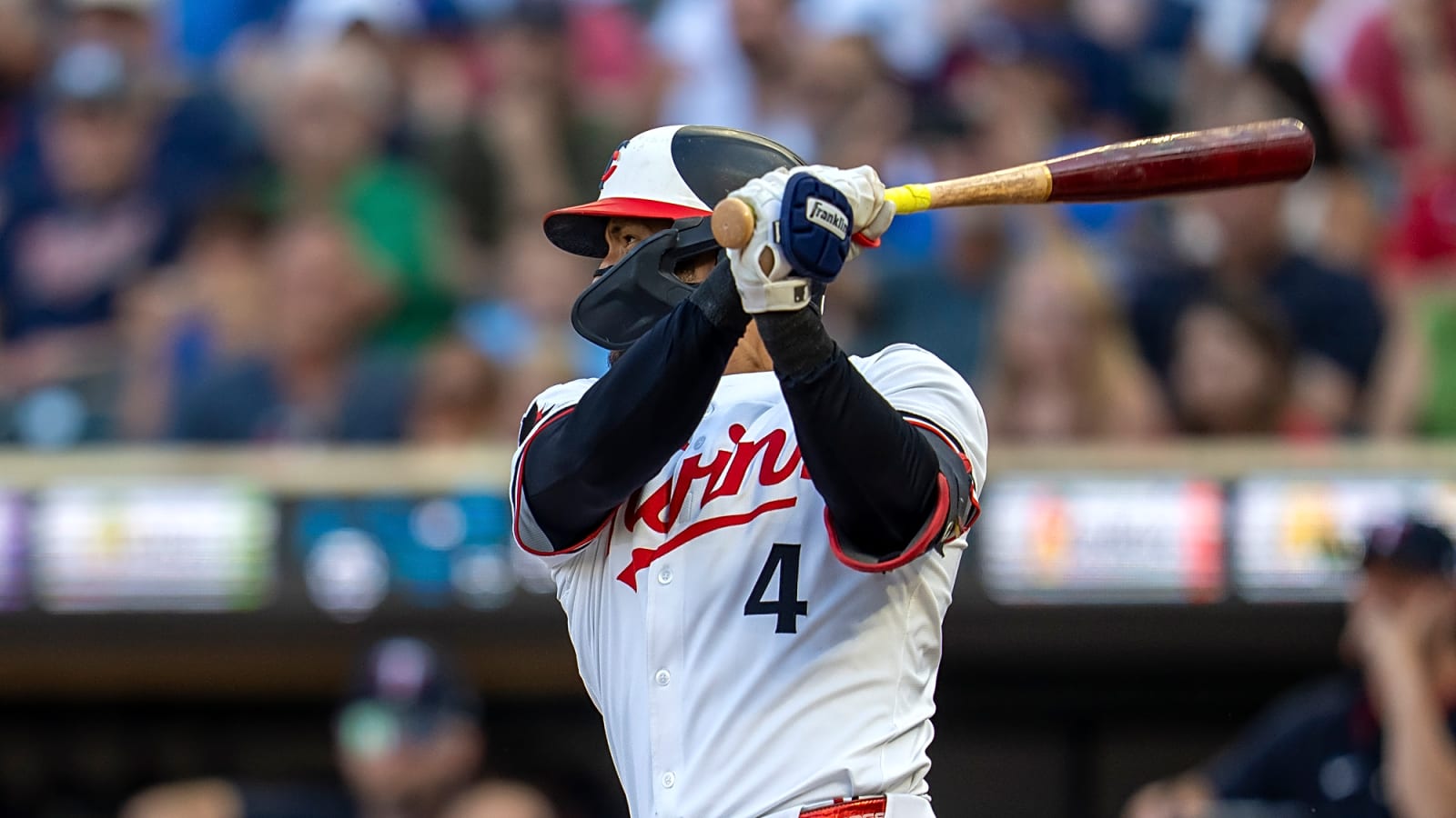 Astros stay busy, reunite with World Series-winning superstar in trade-deadline deal