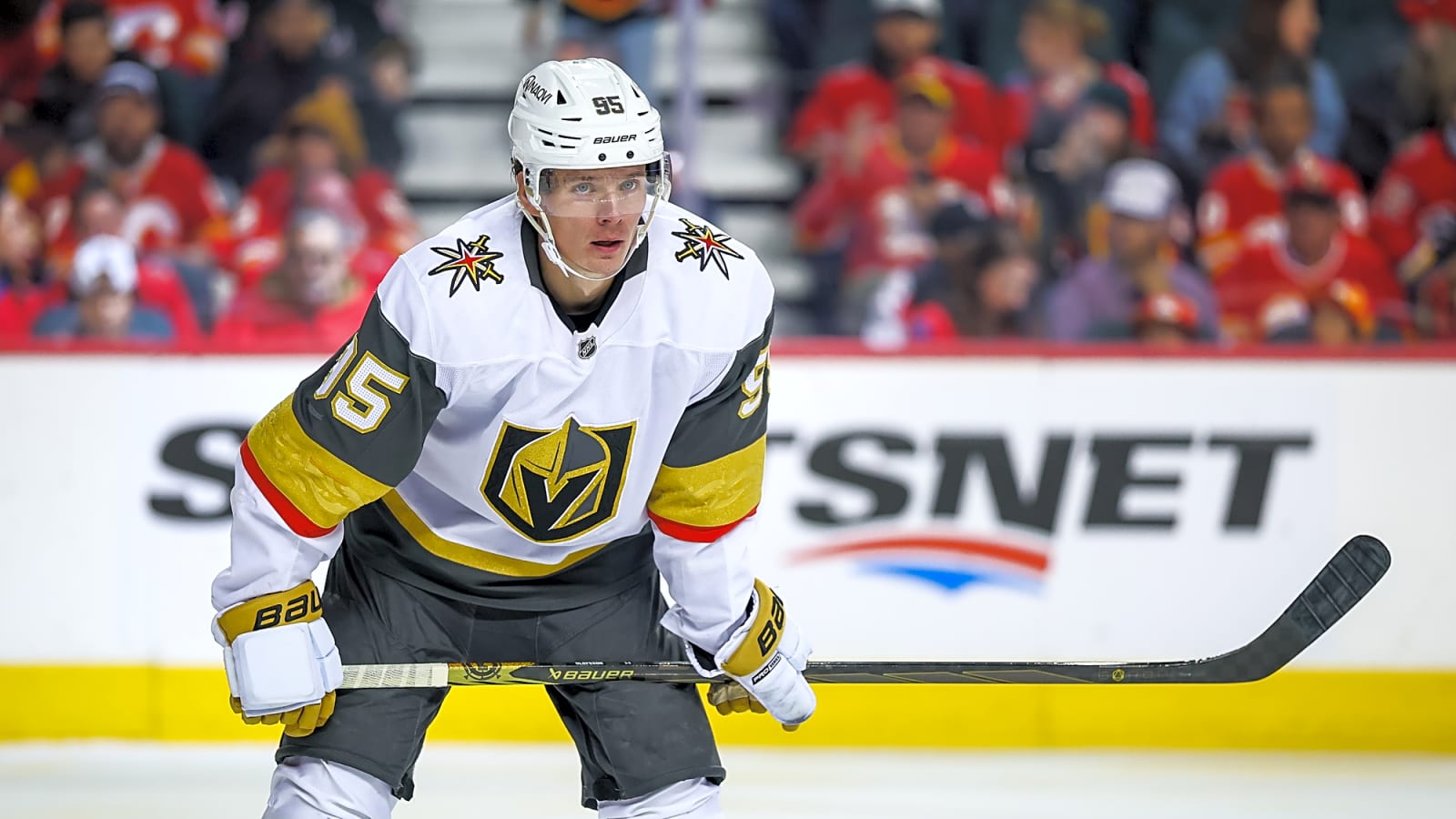 Avalanche signing quality scoring option late in free agency