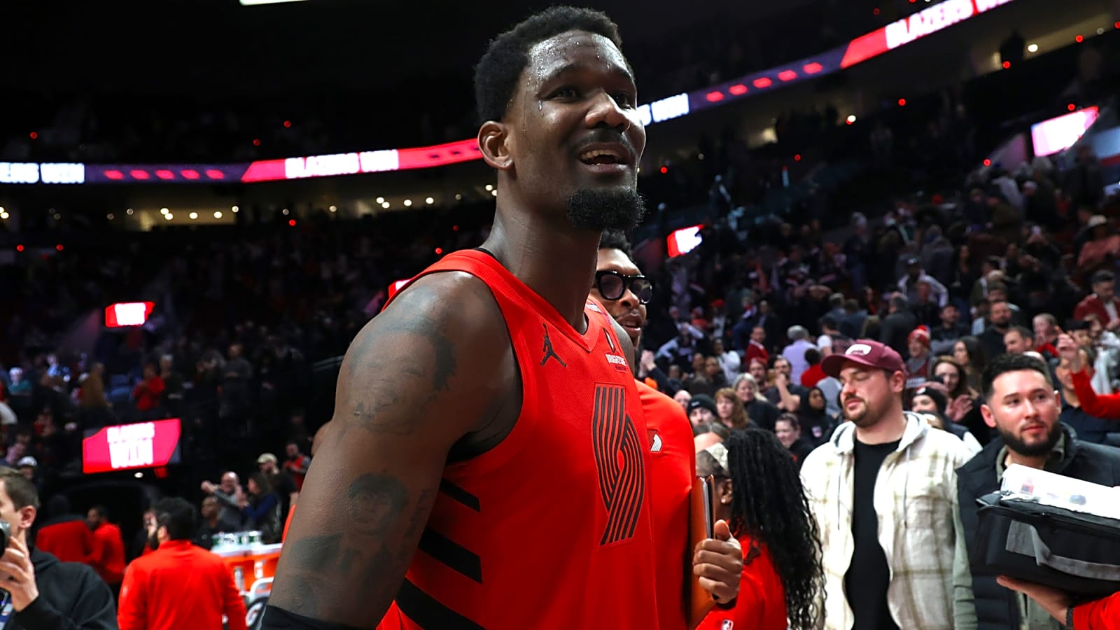 Deandre Ayton hasn’t received a text from LeBron James 