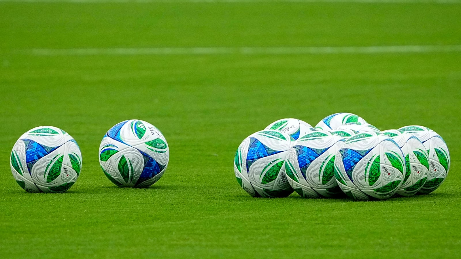 Tottenham handed boost in pursuit of South American winger; PL rivals lower asking price to £40 million
