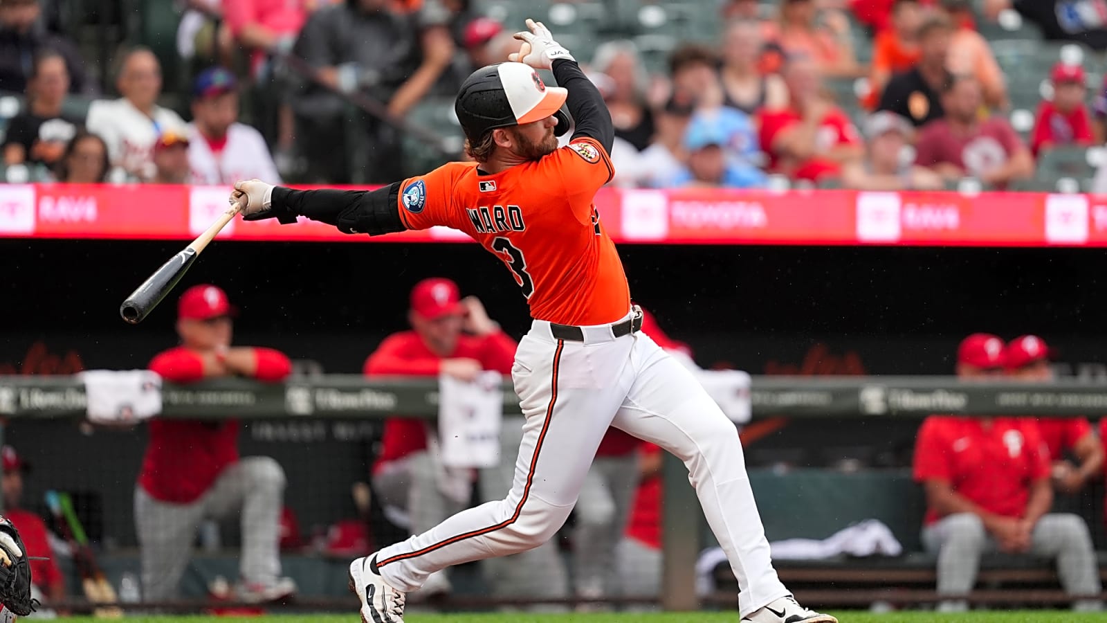 Mariners acquire impact outfielder in trade with Orioles