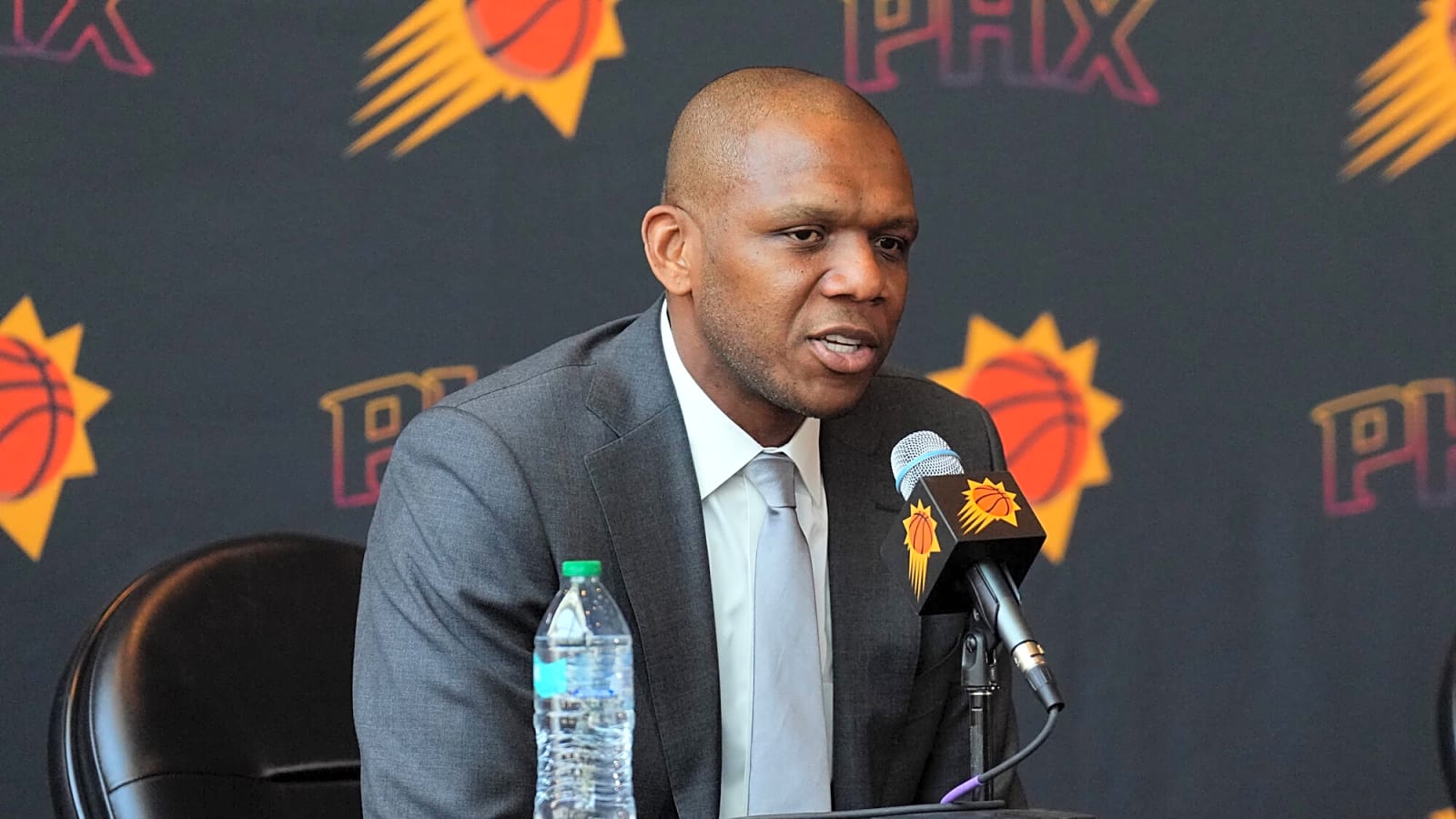Suns GM James Jones in charge of team’s head coach search