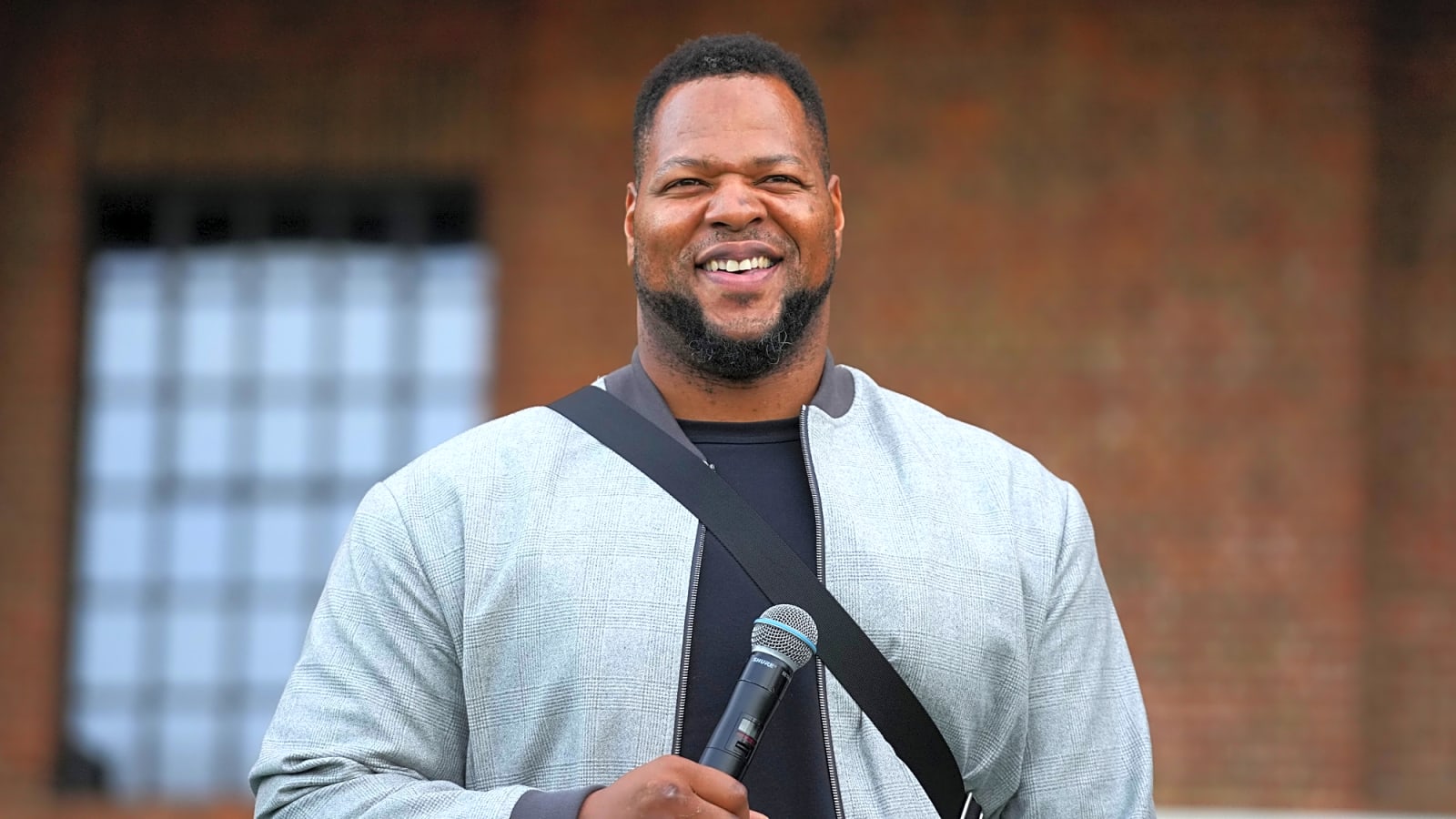 Buccaneers Super Bowl Champion Calls It Quits