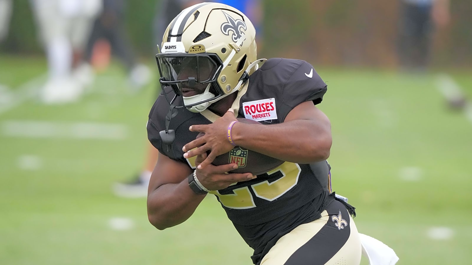 Chiefs Signing 14 To Practice Squad