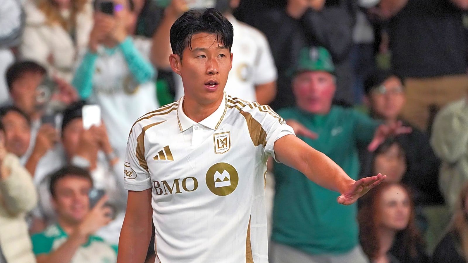 A glitch in the matrix? Enjoying the historic Micky van de Ven and Son Heung-min goals in one clip