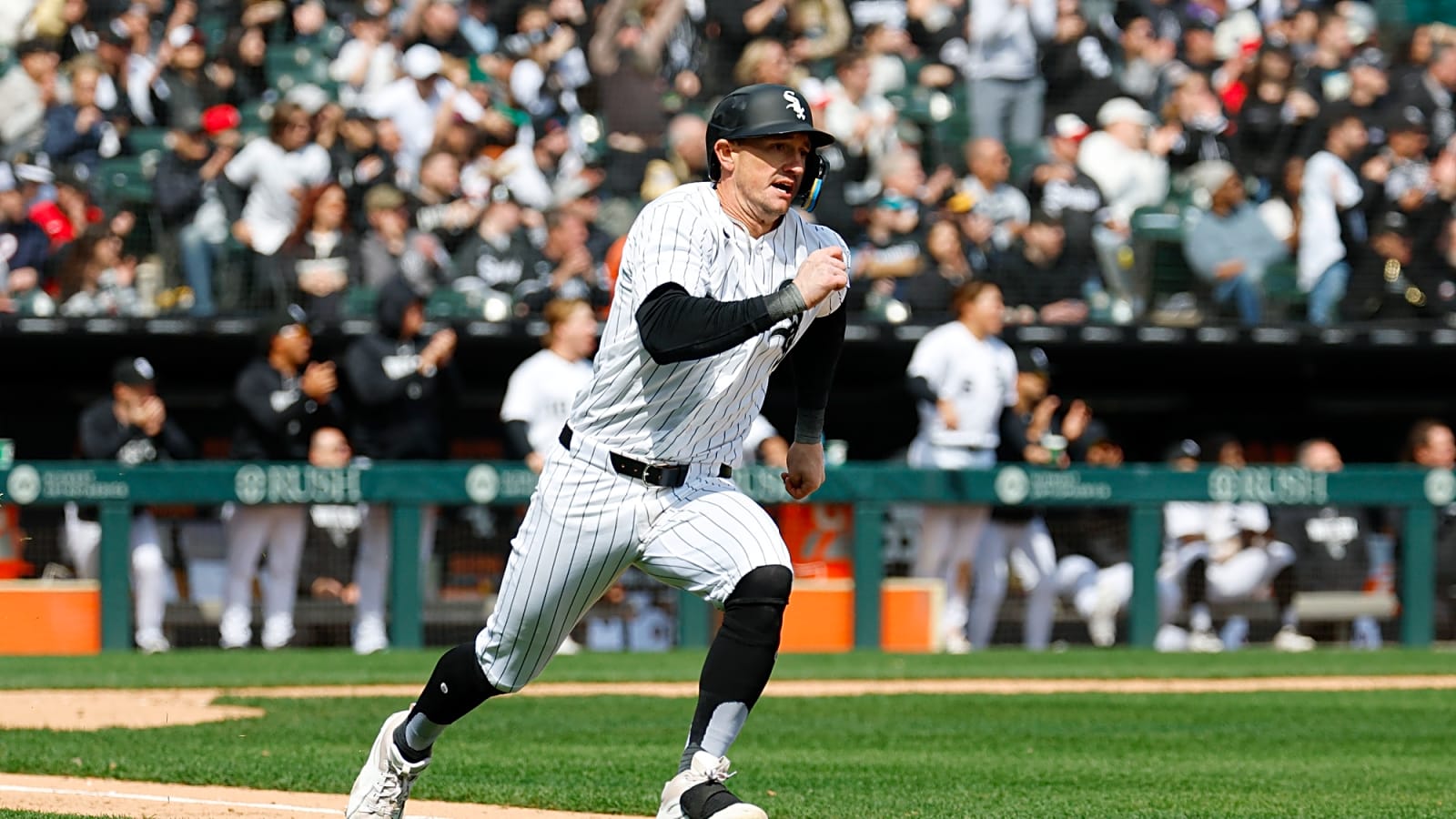 White Sox To Place Austin Hays On IL, Select Dustin Harris