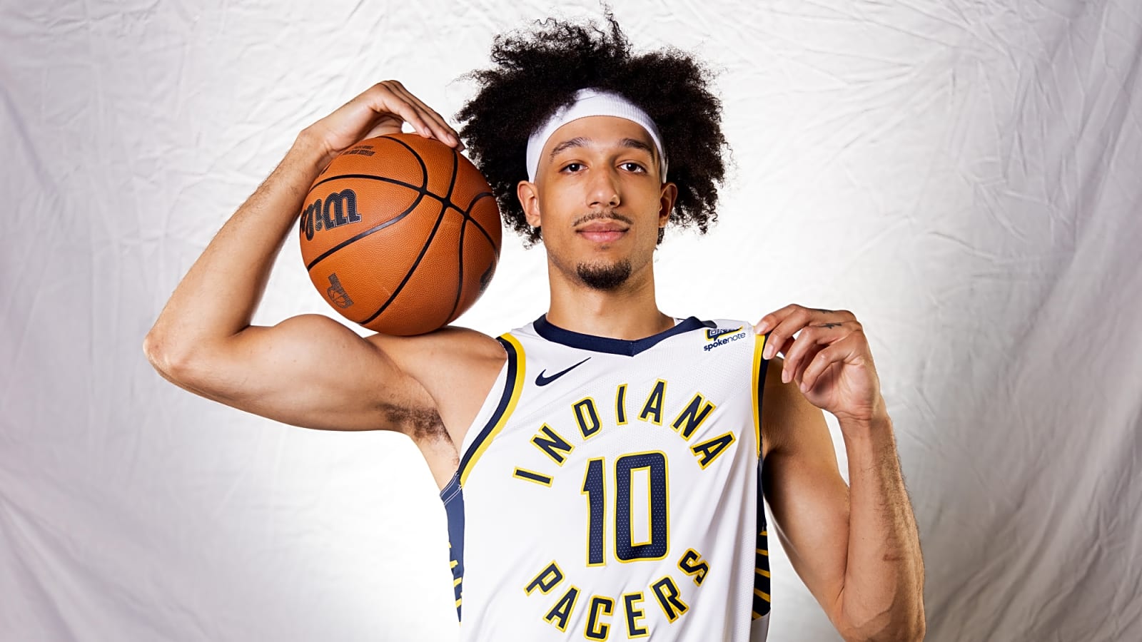 Celtics add Kendall Brown to training camp roster