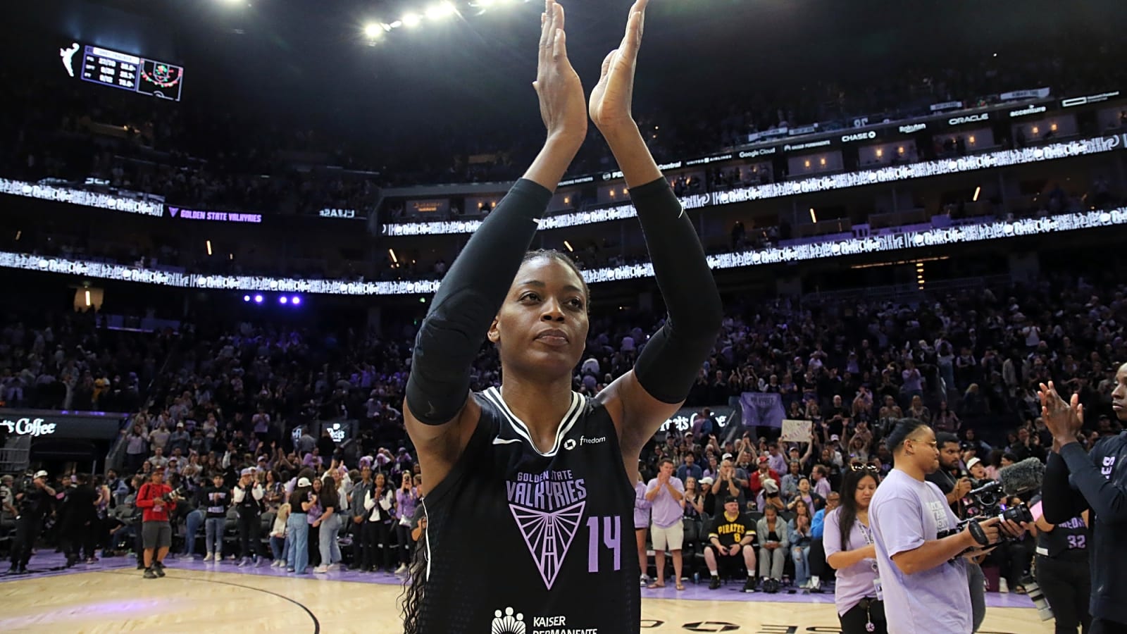 WNBA Free Agency: Temi Fágbénlé Heading to Toronto