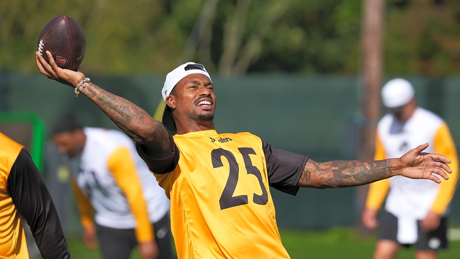 Steelers&#39; DeShon Elliott Calls Out 2024 Collapse After Big Win Over Browns