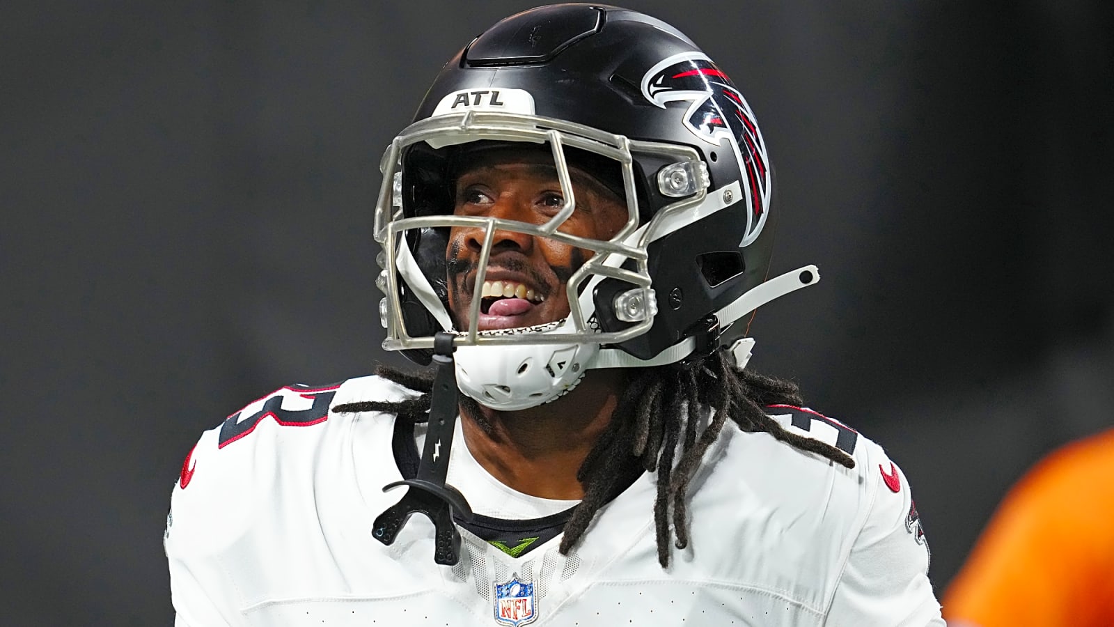 Commanders Elevate CB Antonio Hamilton, Release OL Nate Herbig