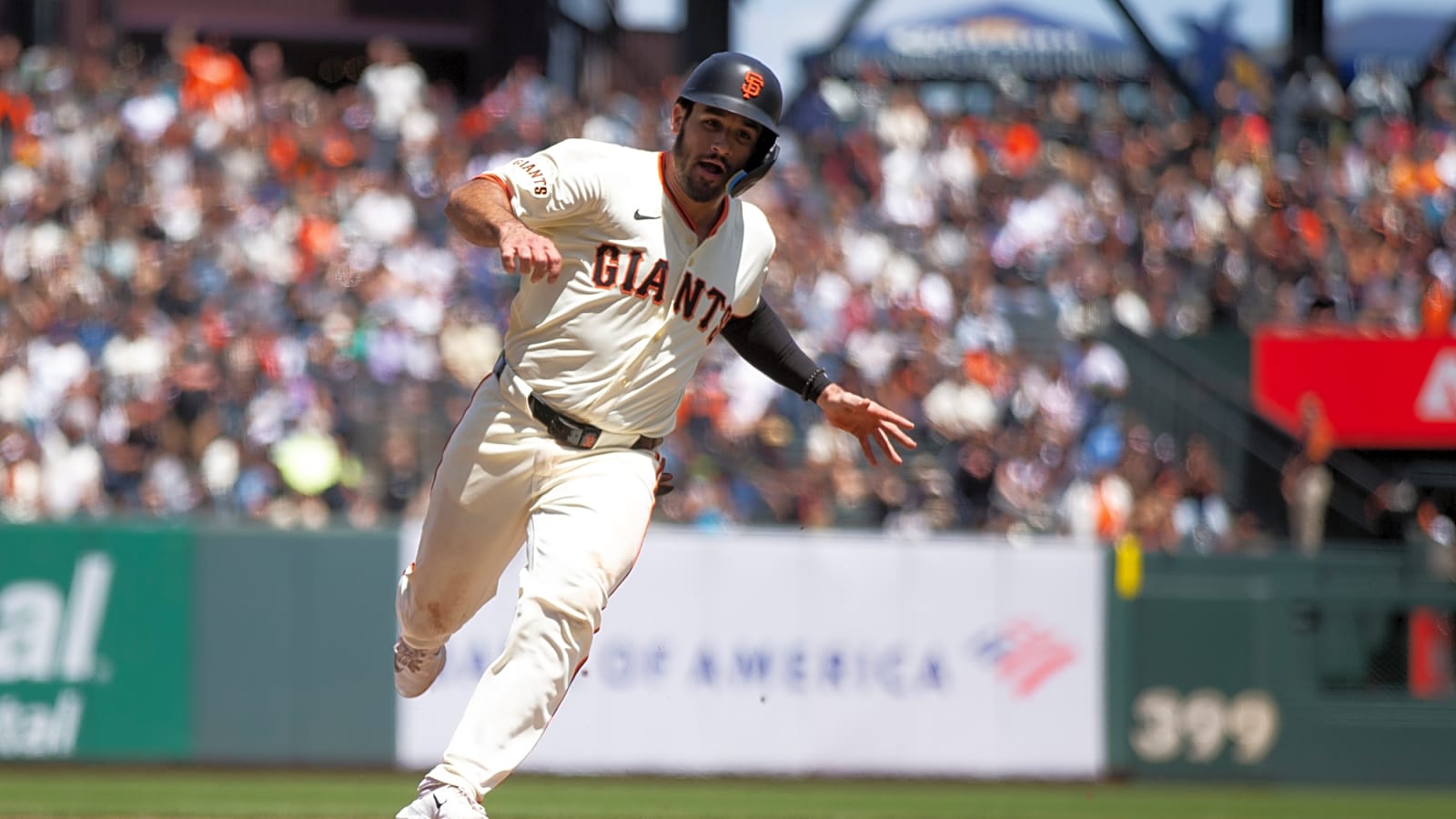 Giants designate infielder David Villar for assignment