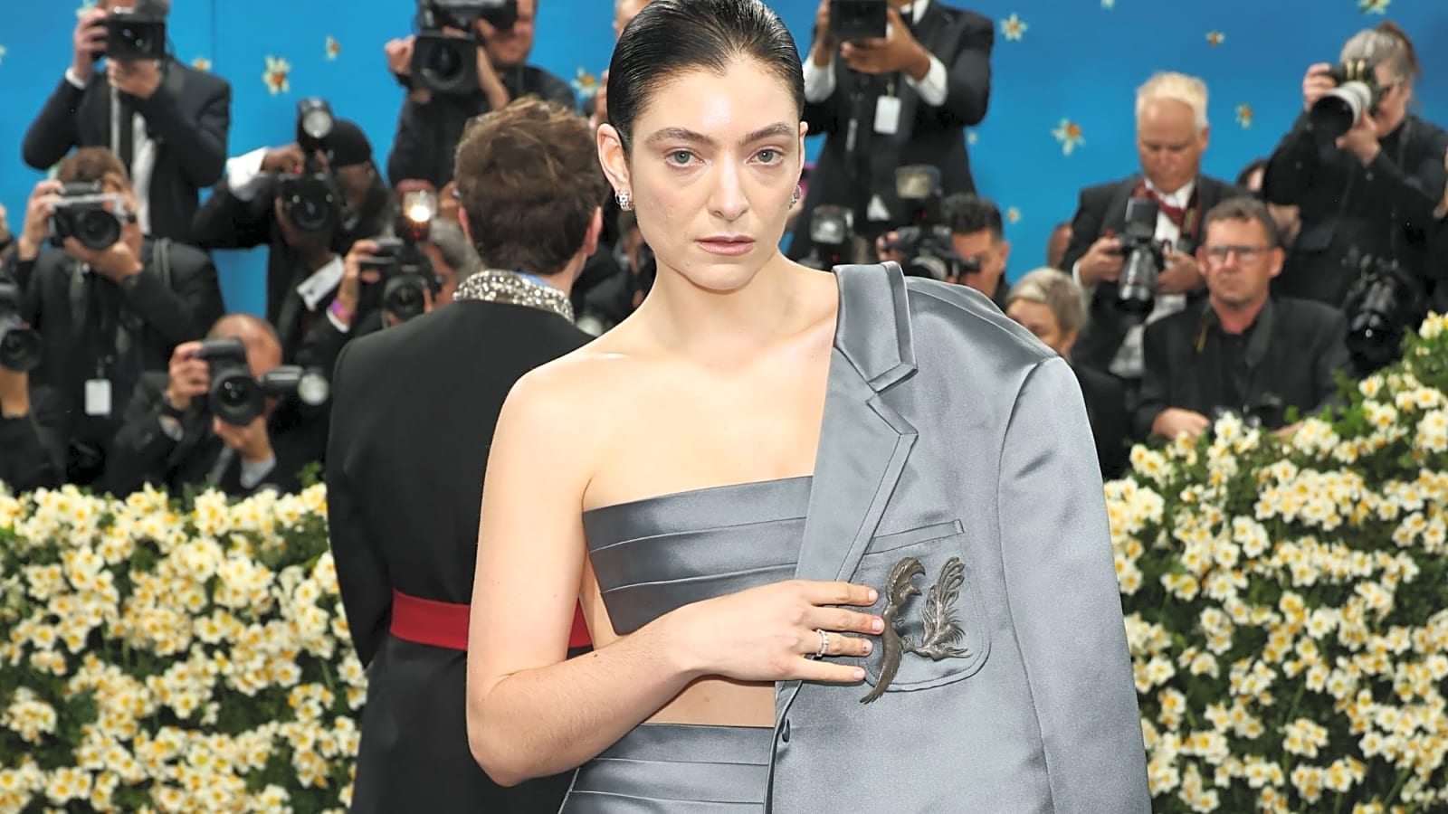 Lorde Further Elaborates on &#39;Gender Broadening&#39; Comment at the Met Gala: &#39;I Feel Like a Man and a Woman&#39;