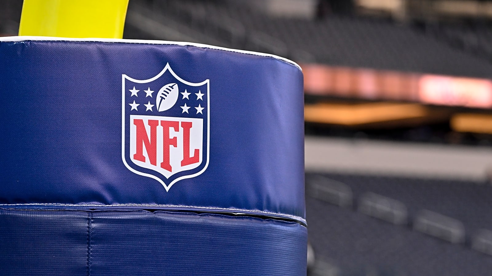 Do NFL Players Lift Weights During the Season?