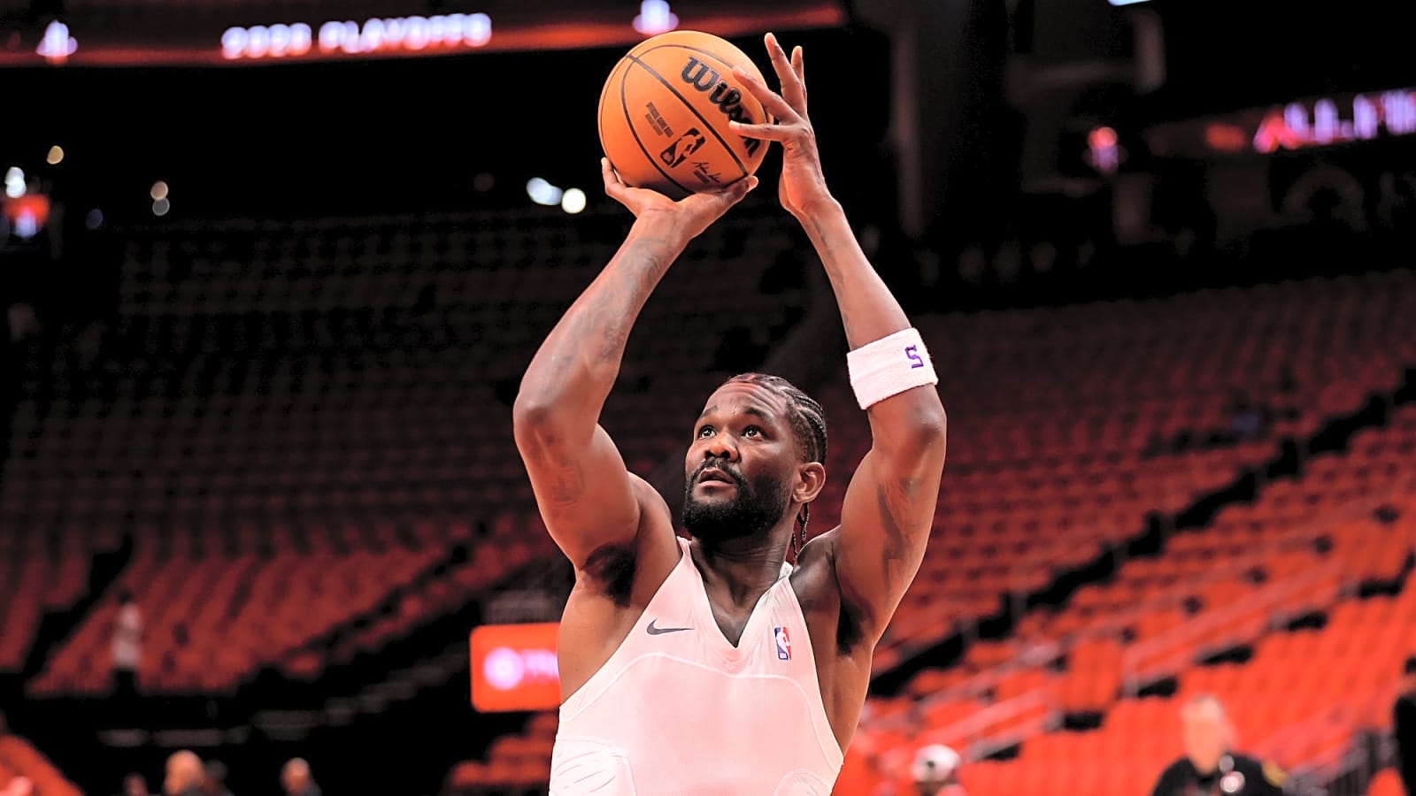 Notable update emerges on Deandre Ayton’s future