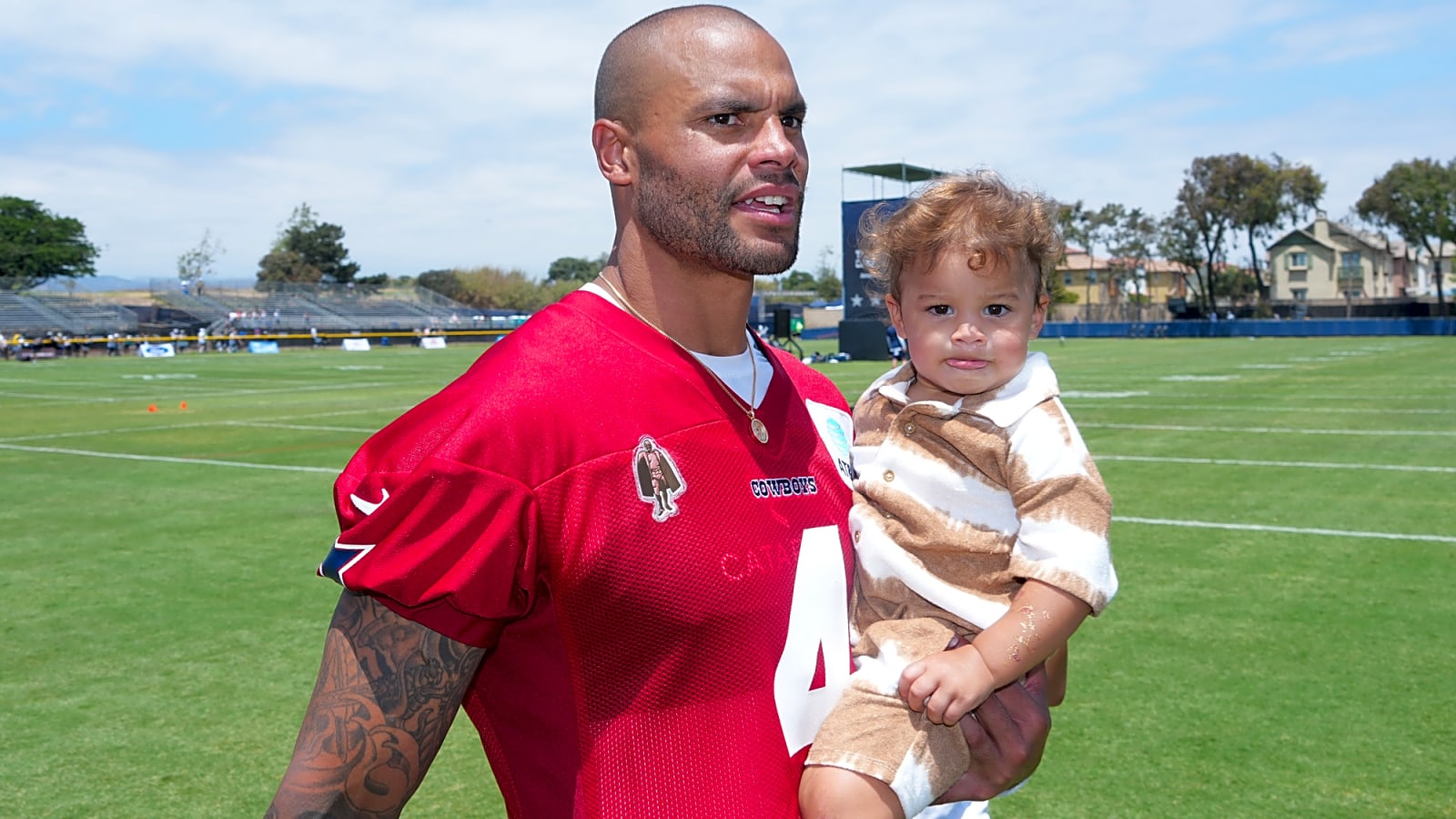 Dak Prescott&#39;s Touching Moment With Fiancee, Sarah Jane Ramos, Shows What Matters Most