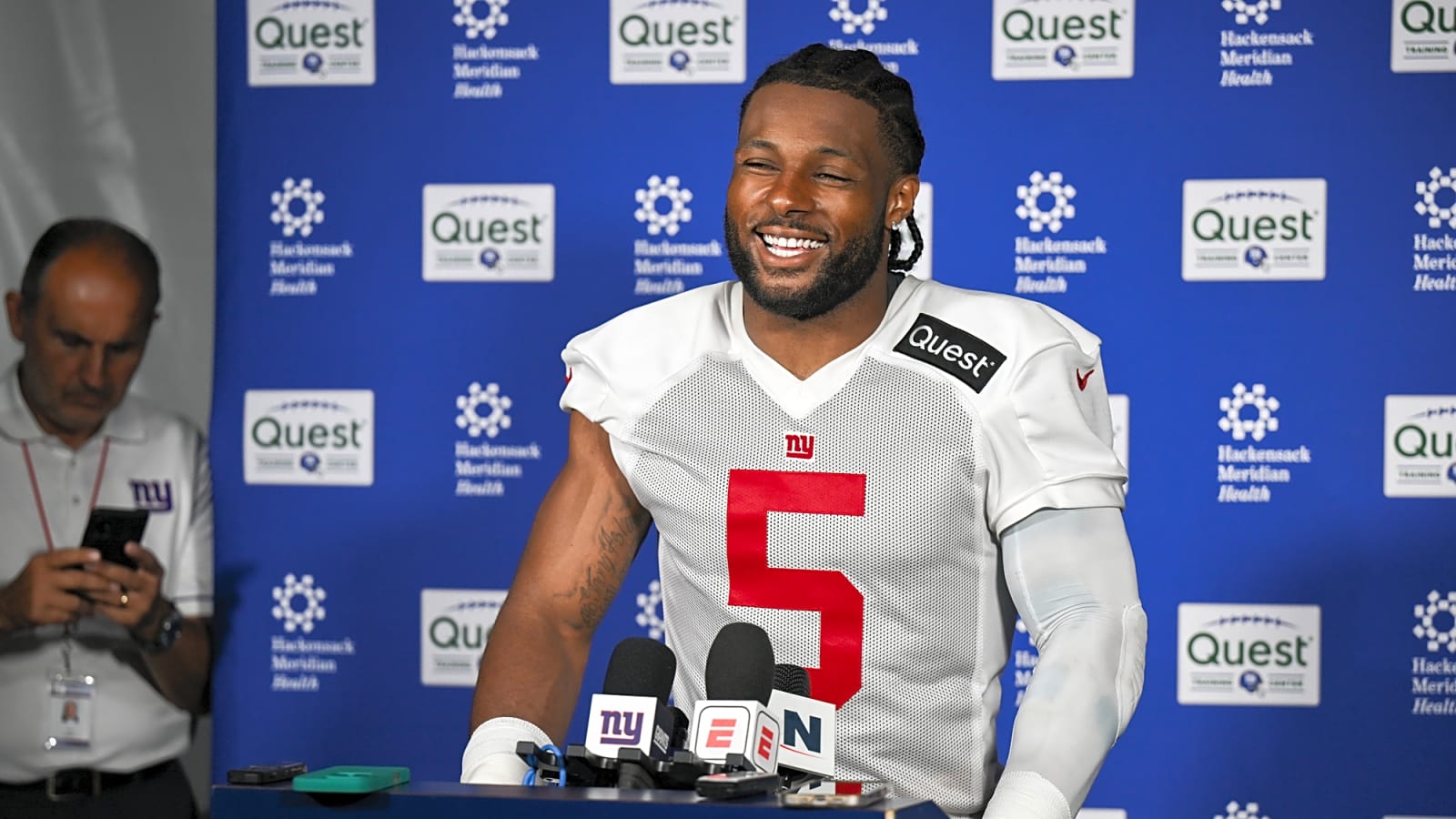 Ducks Fly Together: Kayvon Praises Giants&#39; Chemistry