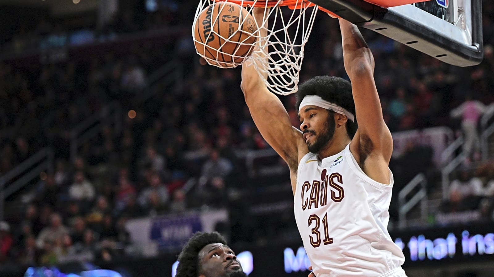 Mark Williams takes a vulgar shot at the Lakers over rescinded trade