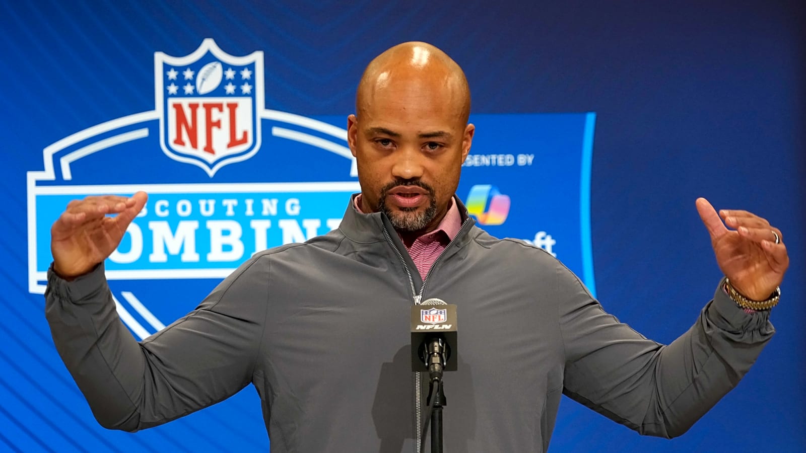 Falcons clearly feel there are still holes on the roster, per latest report