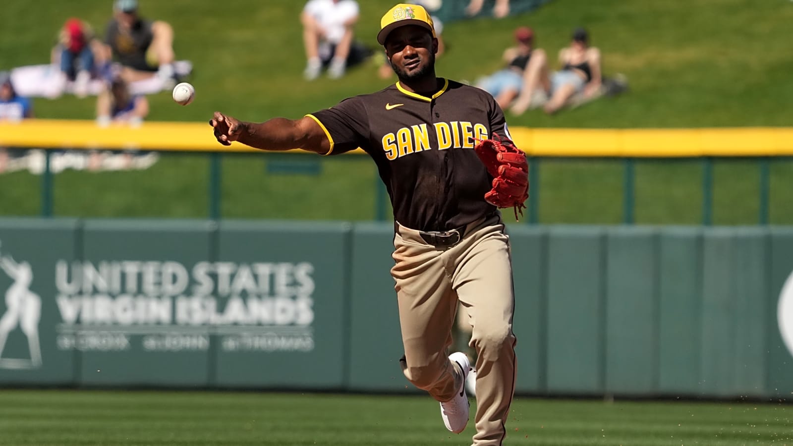 Angels Sign Pablo Reyes To Minor League Deal