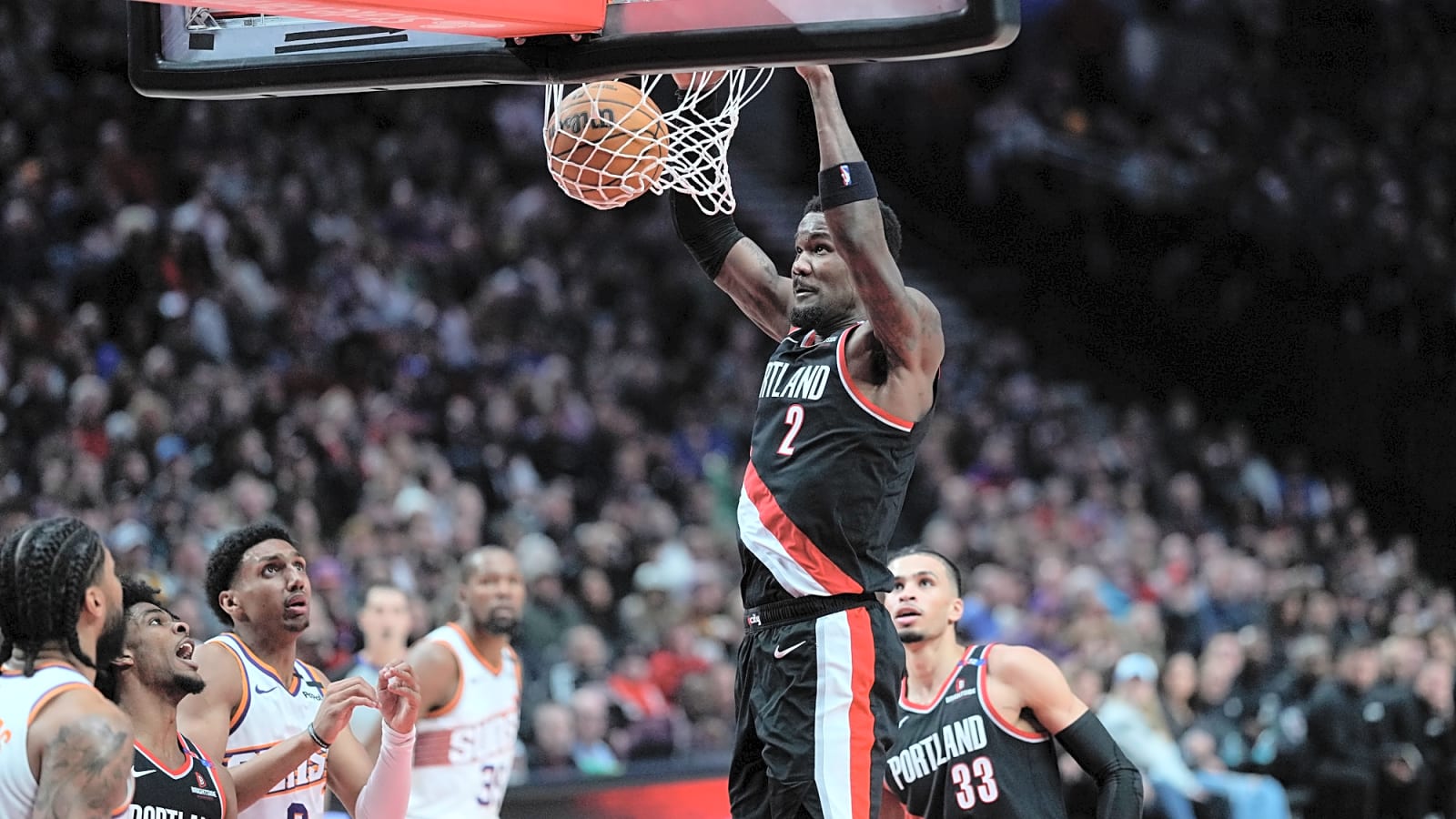 Deandre Ayton Expected To Sign With Lakers After He Clears Waivers