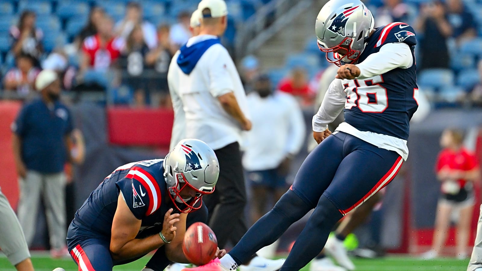Mike Vrabel blasts Patriots player after dud in preseason debut
